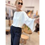 Biała Bluzka z kielichowym rękawem i odkrytymi plecami Rosie White | Butik CreOWnia Piła & Bydgoszcz CreOwnia
