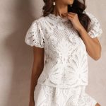Biała Bluzka Koronkowa Fanoos Białe bluzki damskie Renee, m, w ażurowe wzory, z koronki, vintage, bez kołnierzyka, bez ramiączek. Za 99.99 zł. Bluzki damskie Bluzki i tuniki damskie