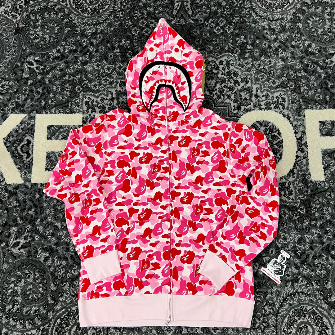 bluza-bape-shark-493gxm-1.jpg BAPE ABC Camo Shark Full Zip Hoodie Pink - obrazek 1