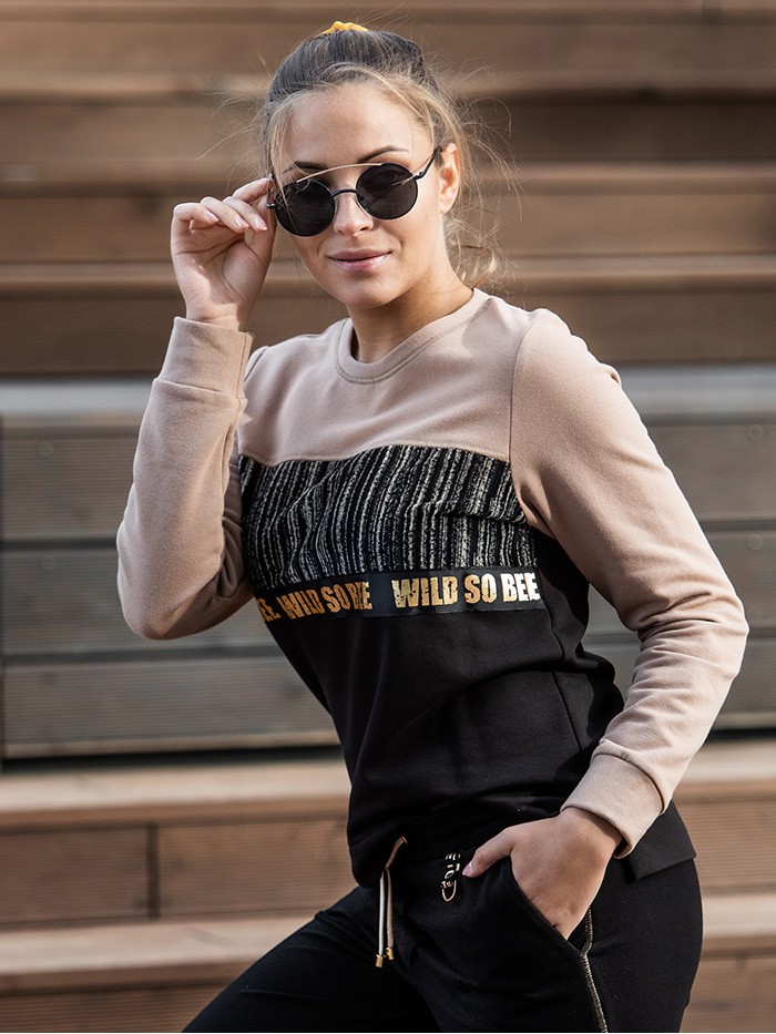 bluza-damska-elegancka-965rrf-1.jpg Oryginalna elegancka bluza cappuccino z drukiem PASSAGE - obrazek 1