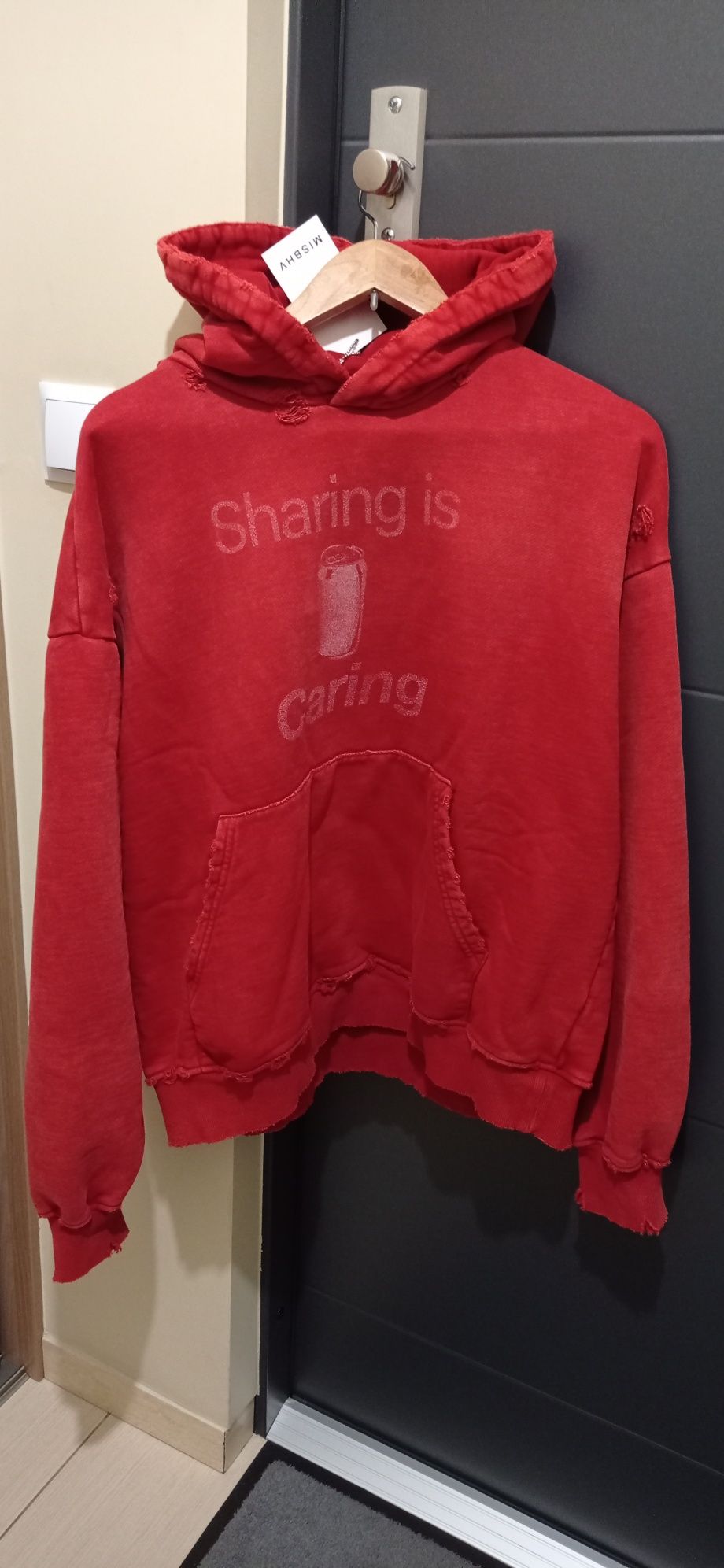 bluza-misbhv-156waf-1.jpg Bluza MISBHV x coca cola Stan nowy z metką. Stan nowy z m Gliwice Trynek • OLX.pl - obrazek 1
