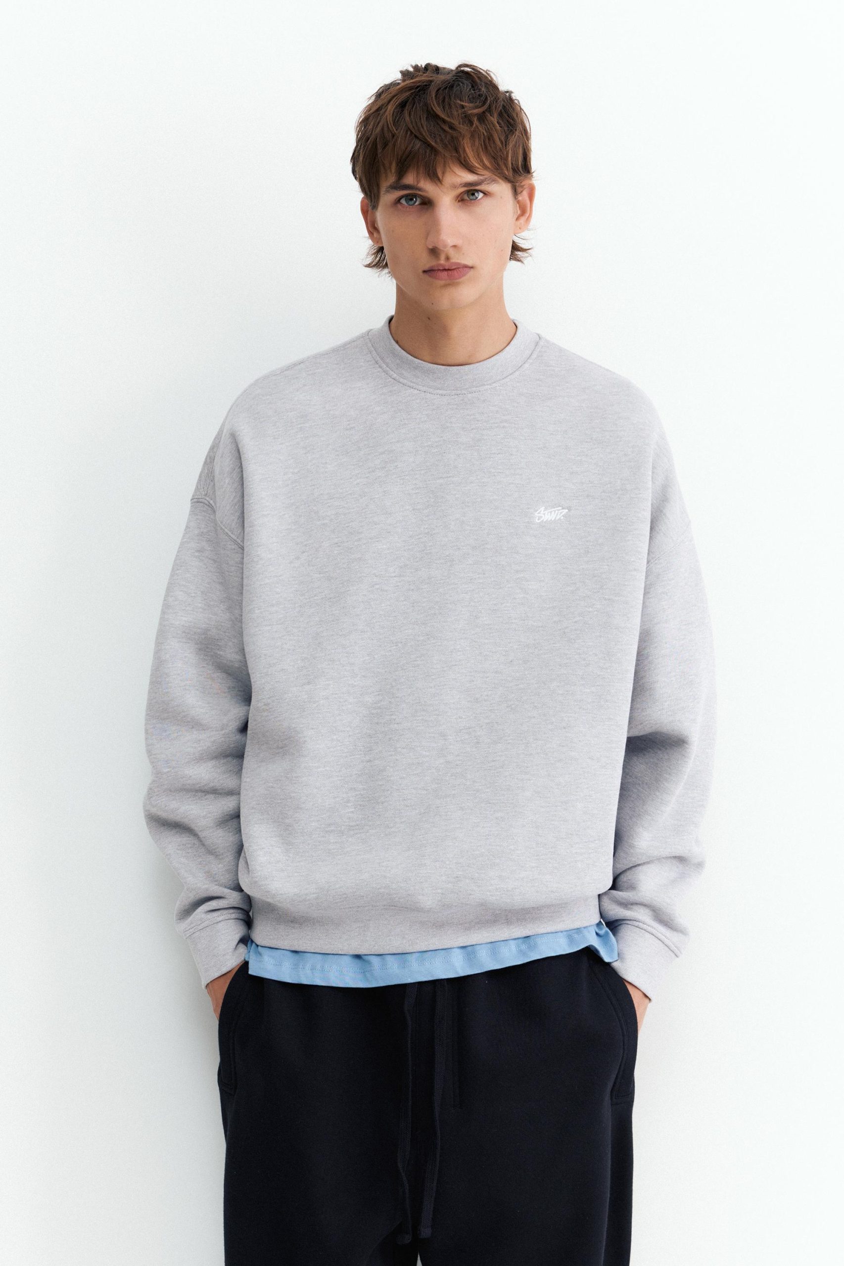 bluza-pull-and-bear-253rjb-1.jpg Odkryj najnowsze modele bluz męskich | Pull&Bear Poland - obrazek 1