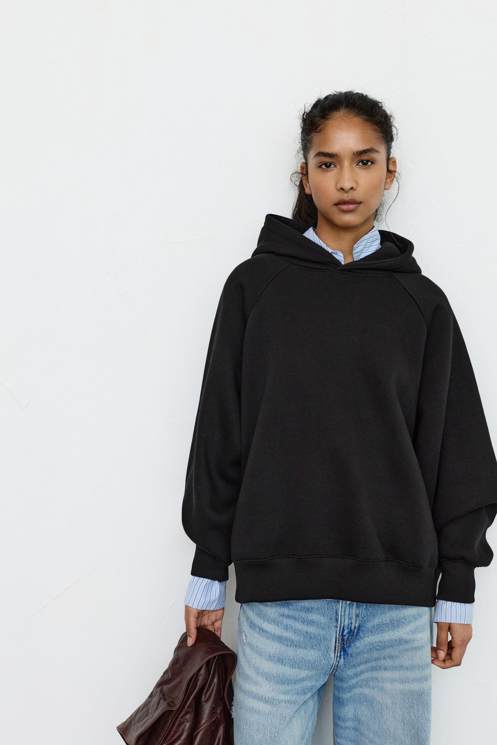 bluza-pull-and-bear-552wnc-1.jpg Bluza oversize z kapturem | Pull&Bear Poland - obrazek 1
