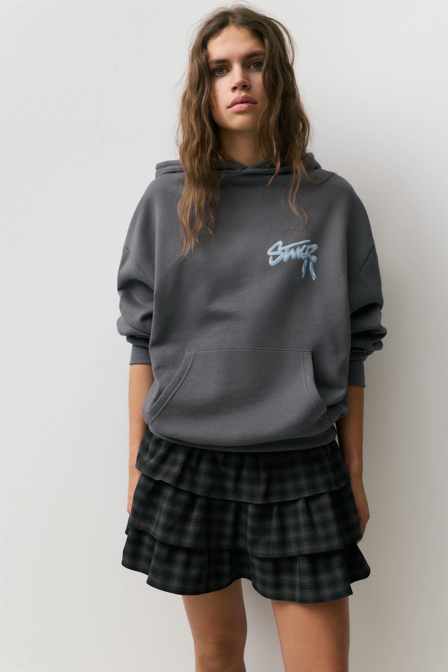 bluza-pull-and-bear-830lwk-1.jpg Bluza z kapturem STWD kokarda - obrazek 1
