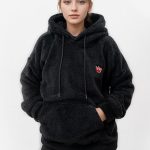 Bluza Sherpa Z Kapturem Damska Oversize Czarna Teddy Simple Crown