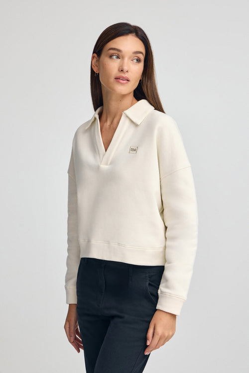 bluza-z-kolnierzykiem-342hil.jpg Bluza z kołnierzykiem polo w kolorze ecru i z logo Polo Club - obrazek 1