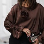 BLUZKA SATYNA Z RÓŻĄ CZEKOLADA Cocomore Sklep