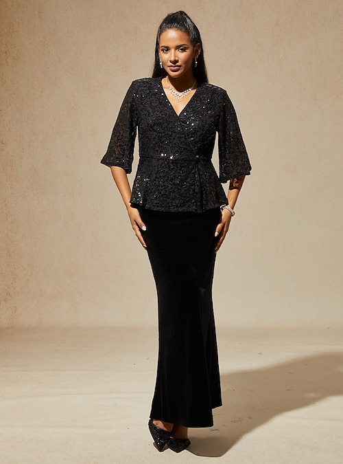 bluzki-wieczorowe-776vso-1.jpg Damskie Bluzka Bluzki koronkowe Bluzki wieczorowe Bluzki z cekinami Cekiny Koronka Elegancja Impreza W serek Zwykłe topy Gość weselny Strój koktajlowy Czarny Wiosna, jesień, zima, lato 2026 GBP £88.99 - obrazek 1