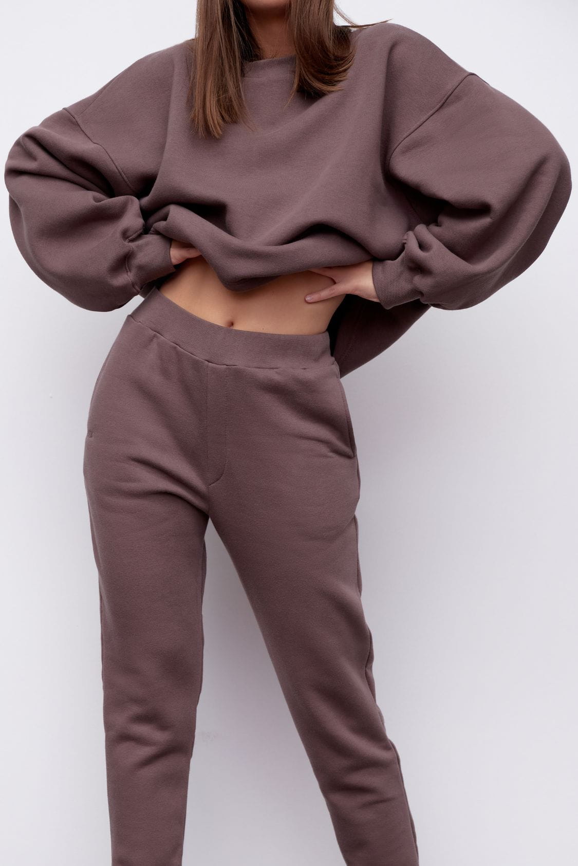 bluzy-bez-kaptura-damskie-011zvi-1.jpg Bluza damska oversize krótka bez kaptura Holystic.pl - obrazek 1