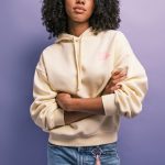 Bluza z kapturem z polaru żółta | Bluzy dla nastolatków | WomenSecret