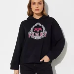 Czarna bluza z kapturem Sisma