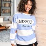 Bluza z napisem Kolor błękitny SINSAY 6460J 05X