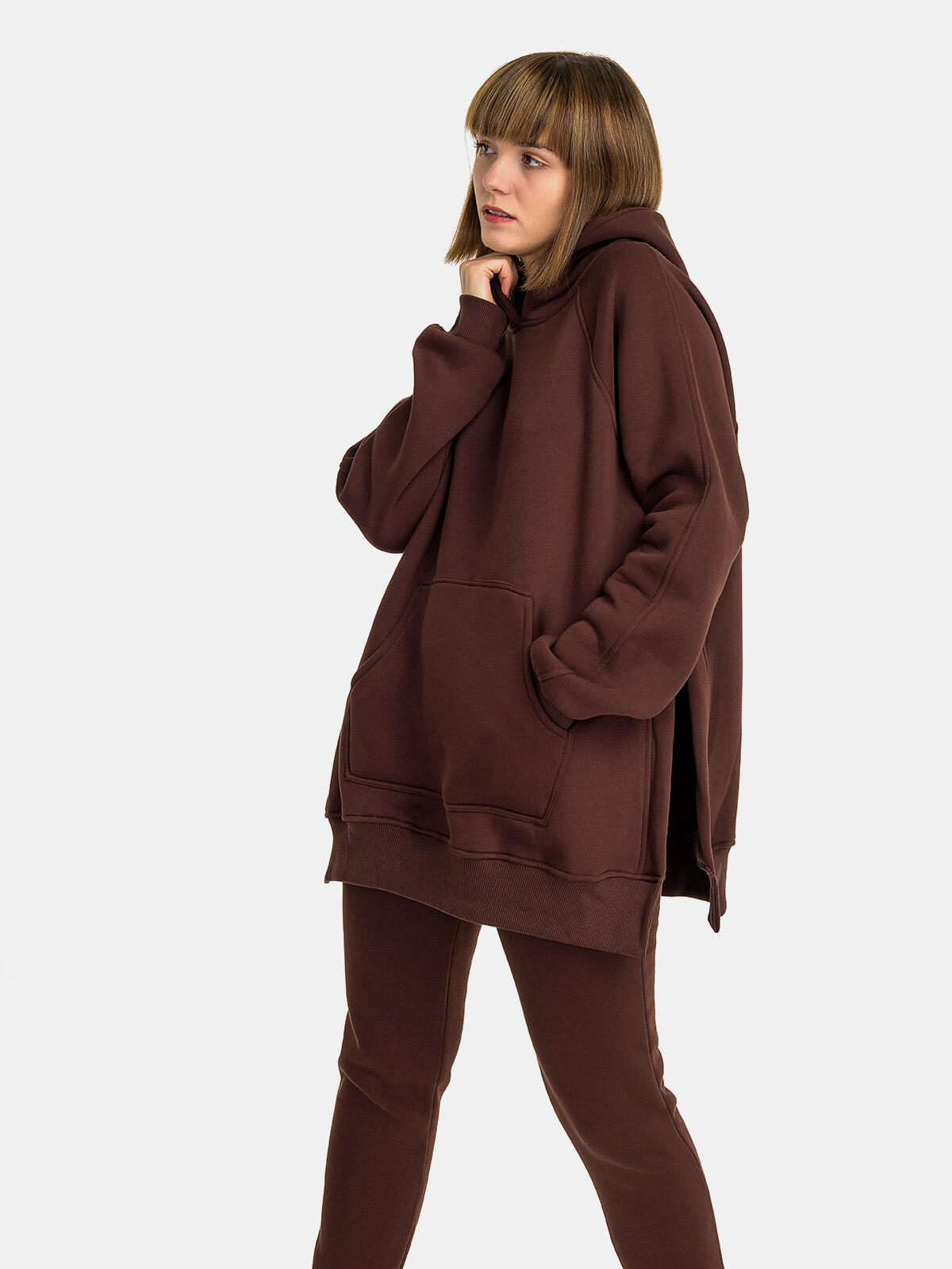 brazowa-bluza-428smf-1.jpg Długa bluza z kapturem Rozmiar S/M Kolor brązowy - obrazek 1