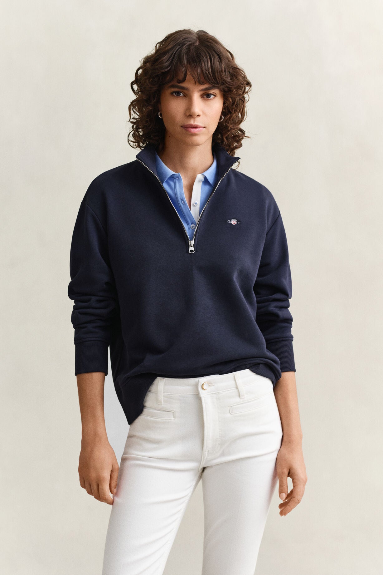 granatowa-bluza-damska-246oey-1.jpg Bluza damska z zamkiem do połowy relaxed fit granatowa - obrazek 1