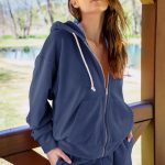 Bluza damska frota z kapturem rozpinana granatowa HOMEWEAR
