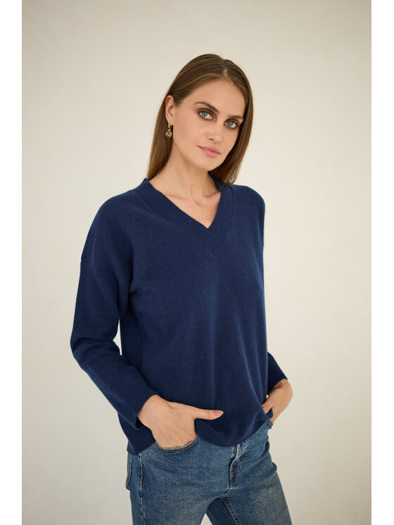 granatowy-sweter-260mop-1.jpg Entelier Sweter kaszmir dekolt w serek Granatowy Relaxed Fit - obrazek 1