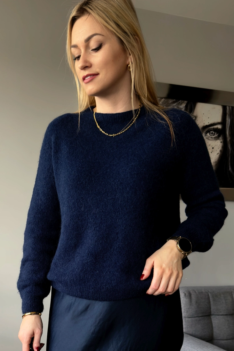 granatowy-sweter-648oxj.webp Sweter damski z alpaki granatowy - obrazek 1