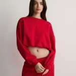 Krótka bluza ze ściągaczem