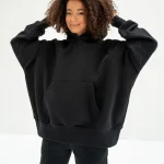 Hoody Czarna bluza dresowa damska z kapturem i kieszenią Mosquito