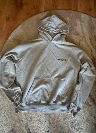 private-bluza-613gzz.webp Swetry i bluzy z kapturem Private | Vinted - obrazek 1