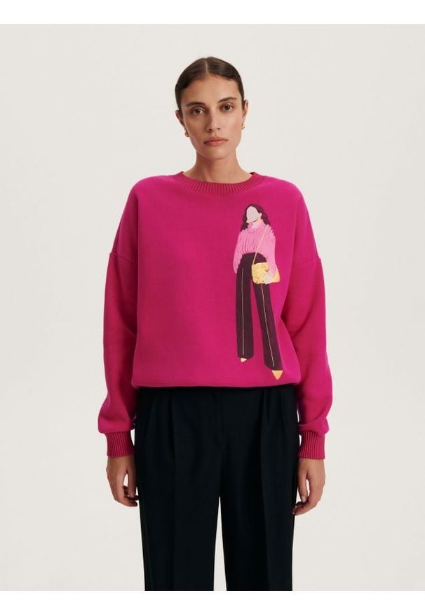 reserved-bluzy-damskie-995udu-1.jpg Różowa bluza Reserved z nadrukiem 5265V 43X Bluzy damskie z nadrukiem myBaze.com - obrazek 1