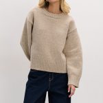 Sweter z wełny merynos o grubym splocie beżowy
