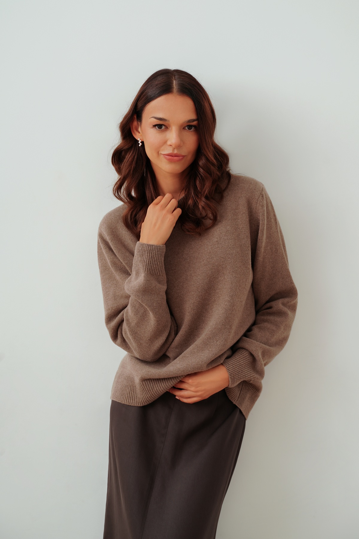 sweter-z-welna-460dza.jpg Sweter z wełny merino i kaszmiru LANA TAUPE XS/S - obrazek 1