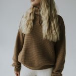 Sweter z wełny wielbłąda camel 100%