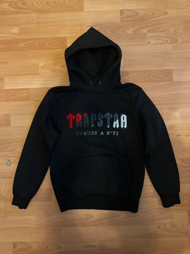trapstar-bluza-051tml-1.jpg Bluza Trapstar It's A Secret Hoodie black – świetny stan jak nowa - obrazek 1