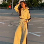 Cano Stripe Żółta bluza damska rozpinana ze stójką Mosquito